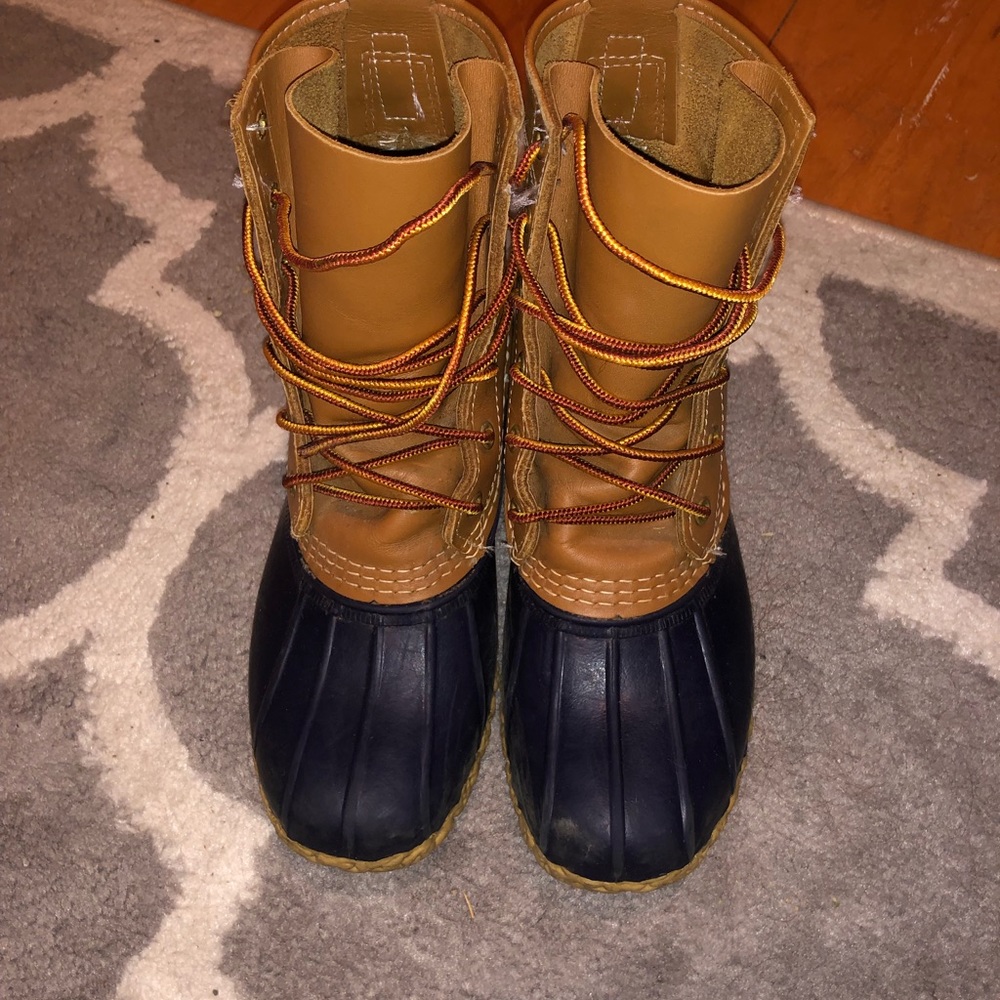 classic bean boots! - Picture 2 of 3